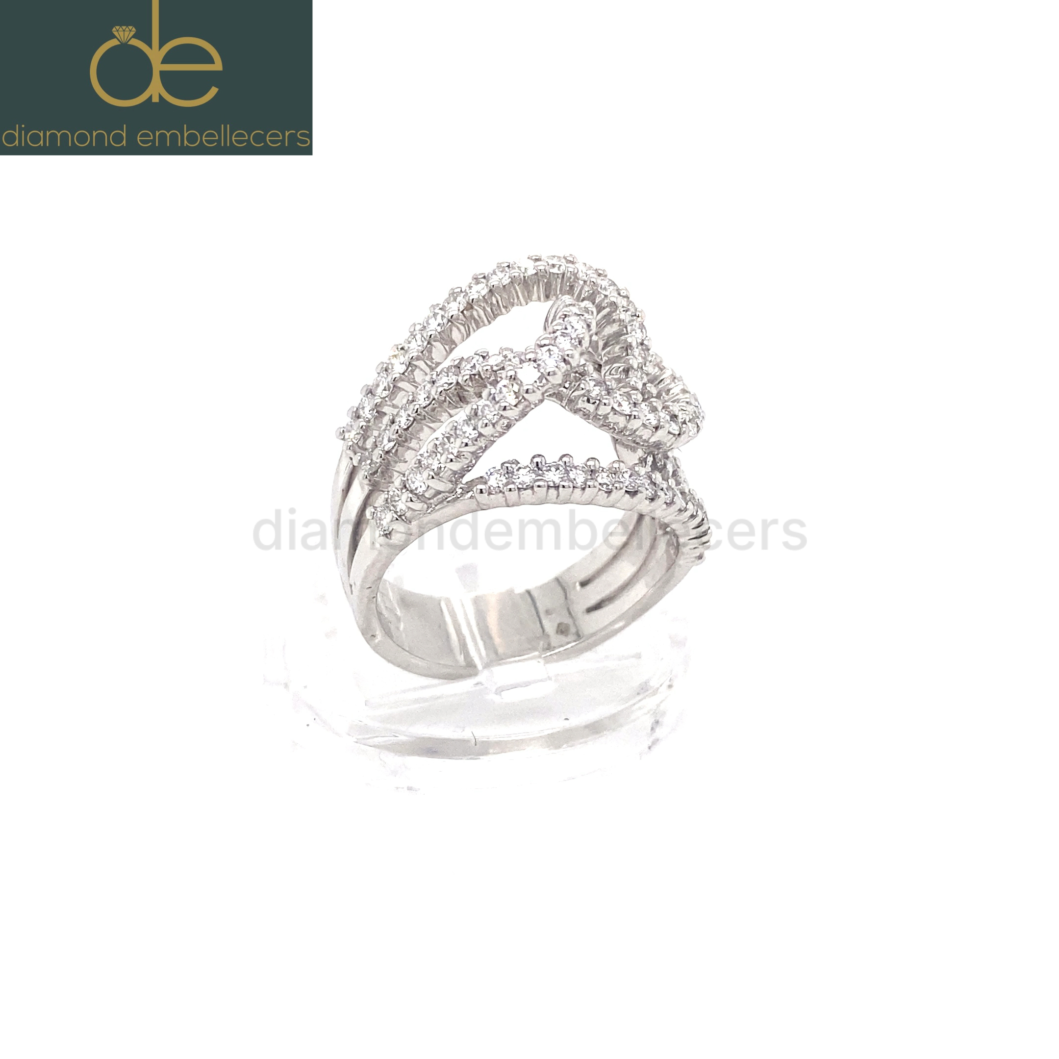 white-gold-diamond-ring