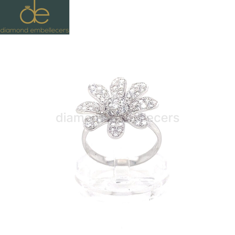 18K White Gold Flower Shape 1.09ct Natural Diamond Ring