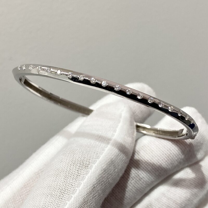 white-gold-bracelet-bangle