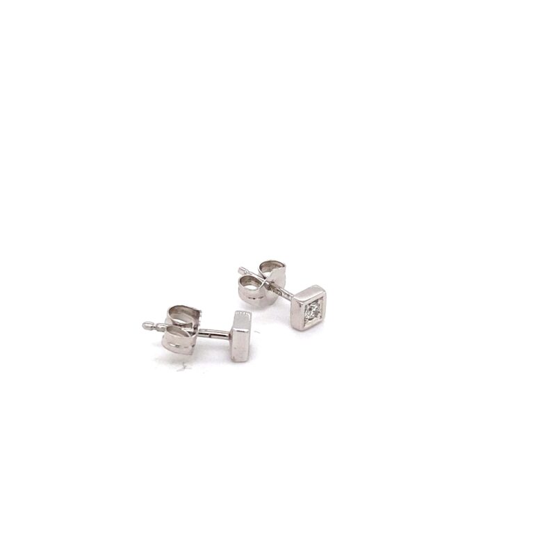 9K White Gold 0.06ct Diamond Stud Earring