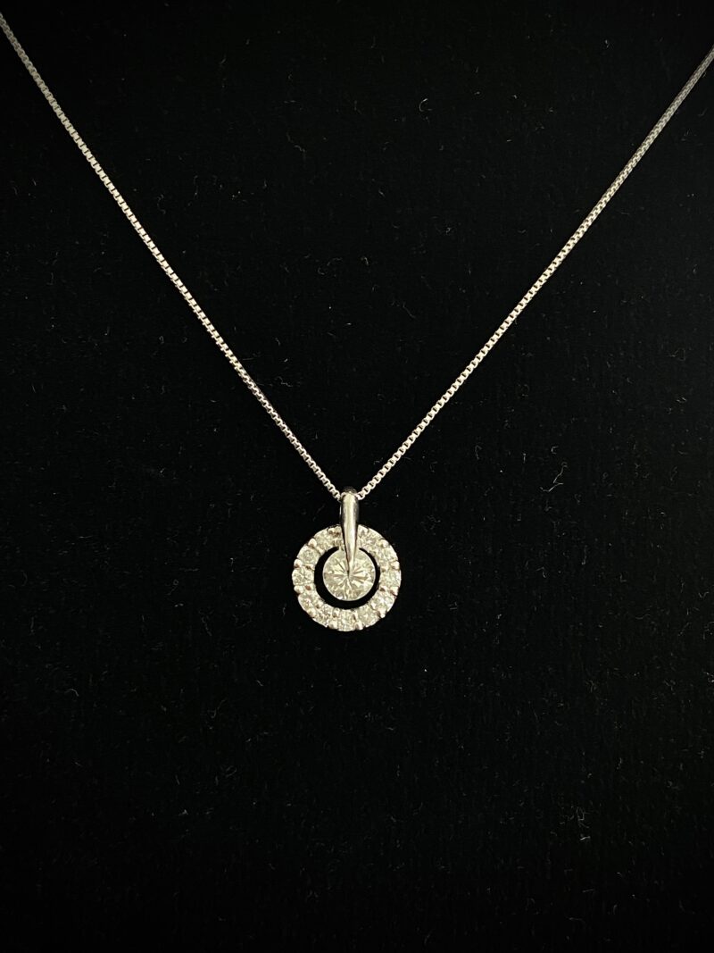 Gold-Diamond-Necklace