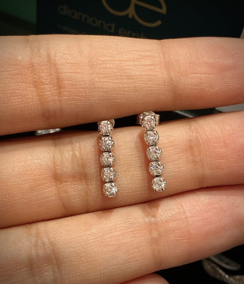 18K White Gold Diamond Drop Earring