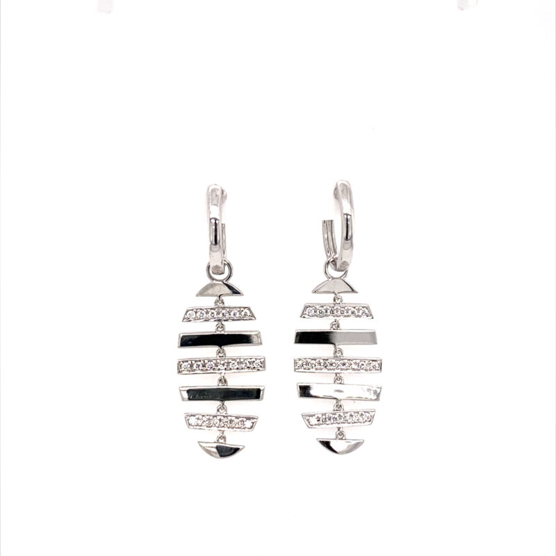 18K White Gold Diamond Drop Earring