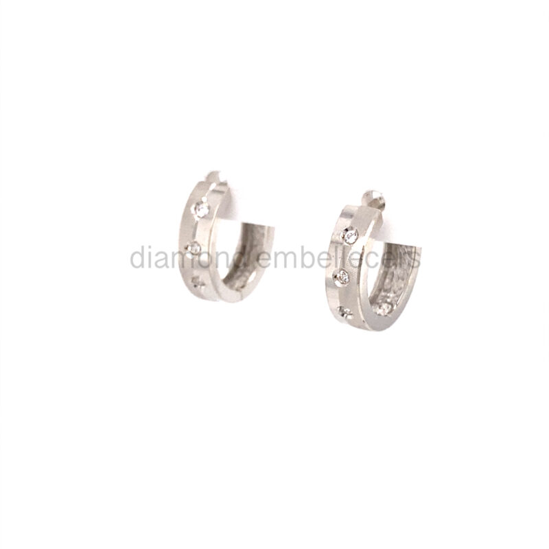 18K White Gold 0.10ct Diamond Hoop Earring