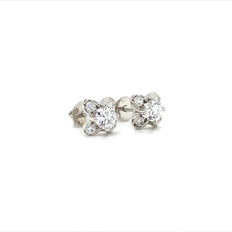 18K White Gold 0.68ct Diamond Stud Earring