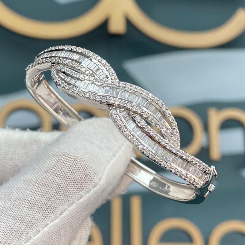 White-Gold-Diamond-Bracelet