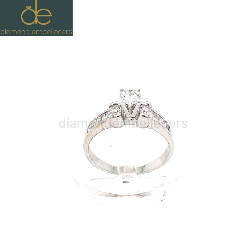 18K White Gold Natural Round Brilliant 0.51ct Diamond Ring