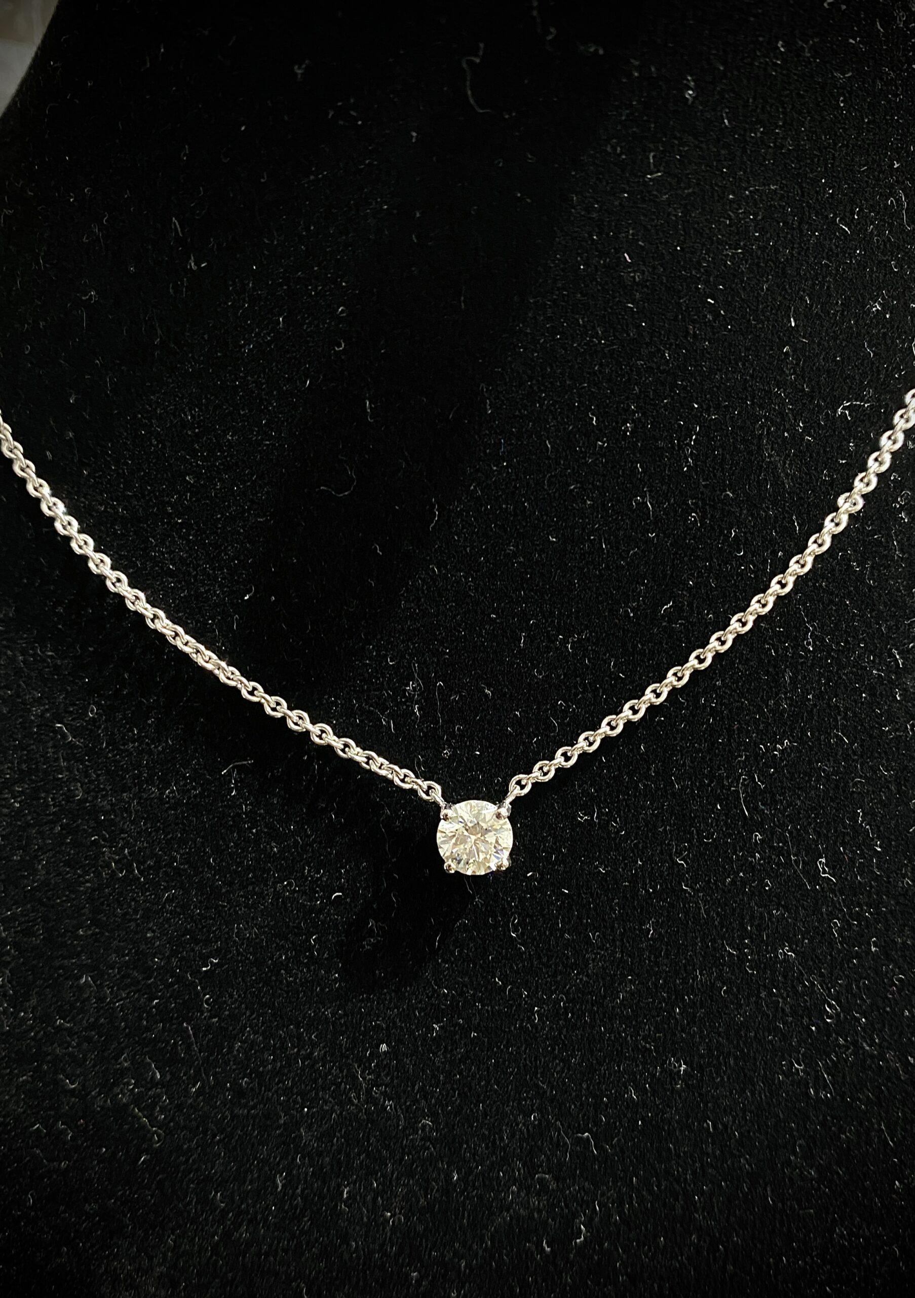White-Gold-Diamond-Necklace