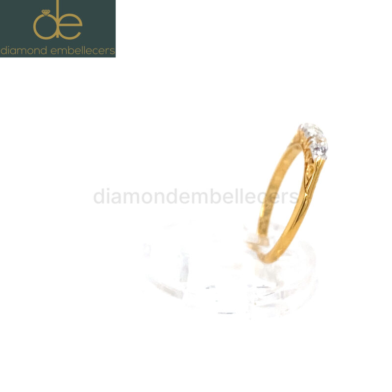 18K White & Yellow Gold Natural Diamond Ring