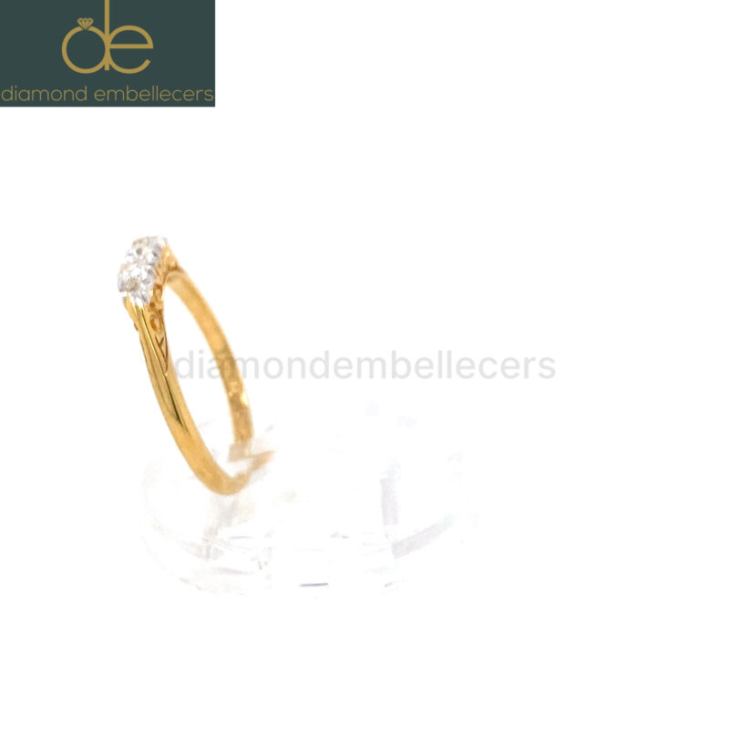 18K White & Yellow Gold Natural Diamond Ring