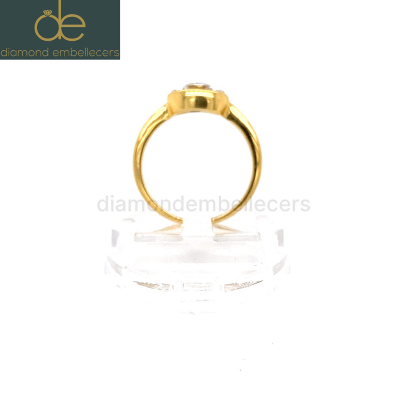 18K Yellow Gold Natural Diamond Ring