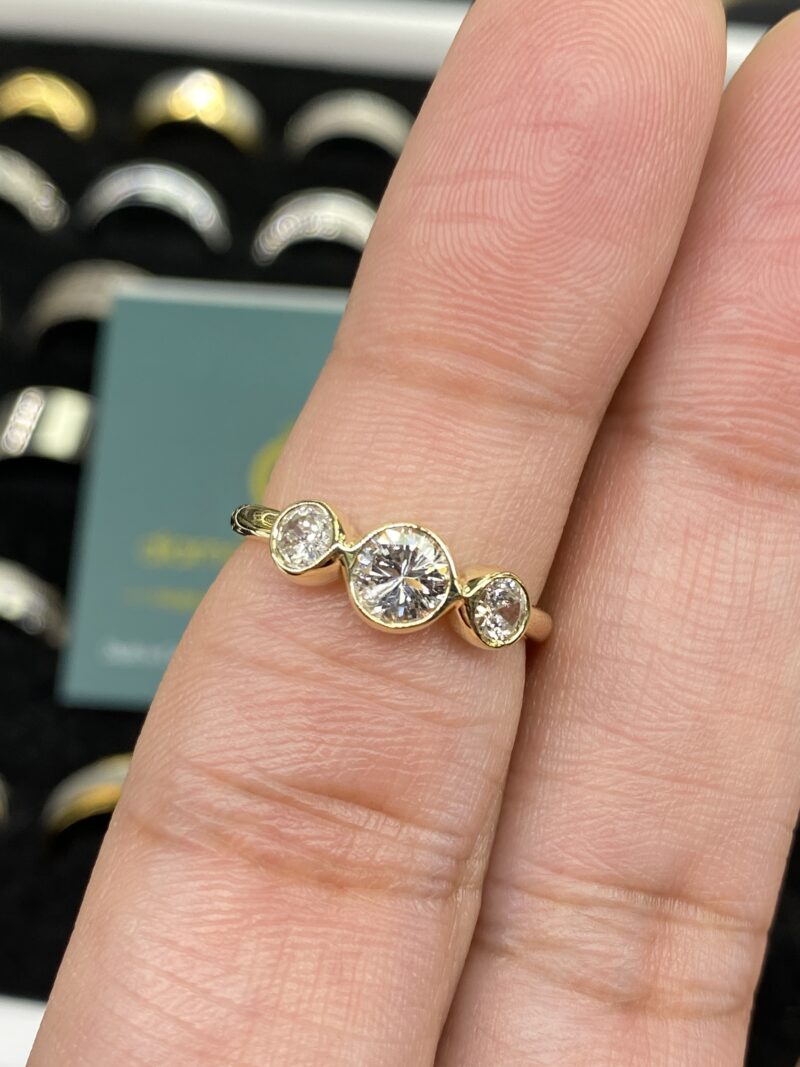 18K Yellow Gold 0.47ct Natural Round Brilliant Diamond Ring