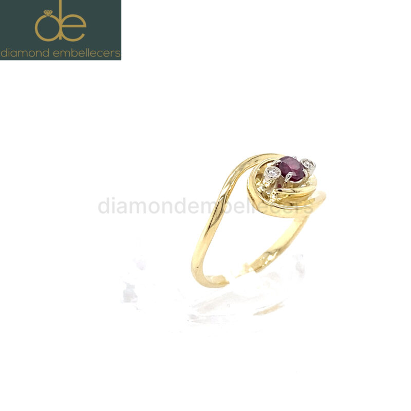 18K Yellow Gold Natural Round Brilliant Diamond Ring