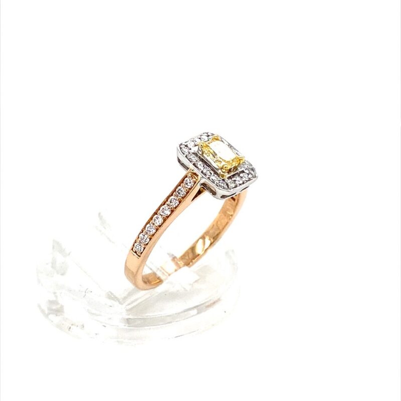 WGI Certified 18K White & Rose Gold Natural Round Brilliant 0.30ct Diamond Ring