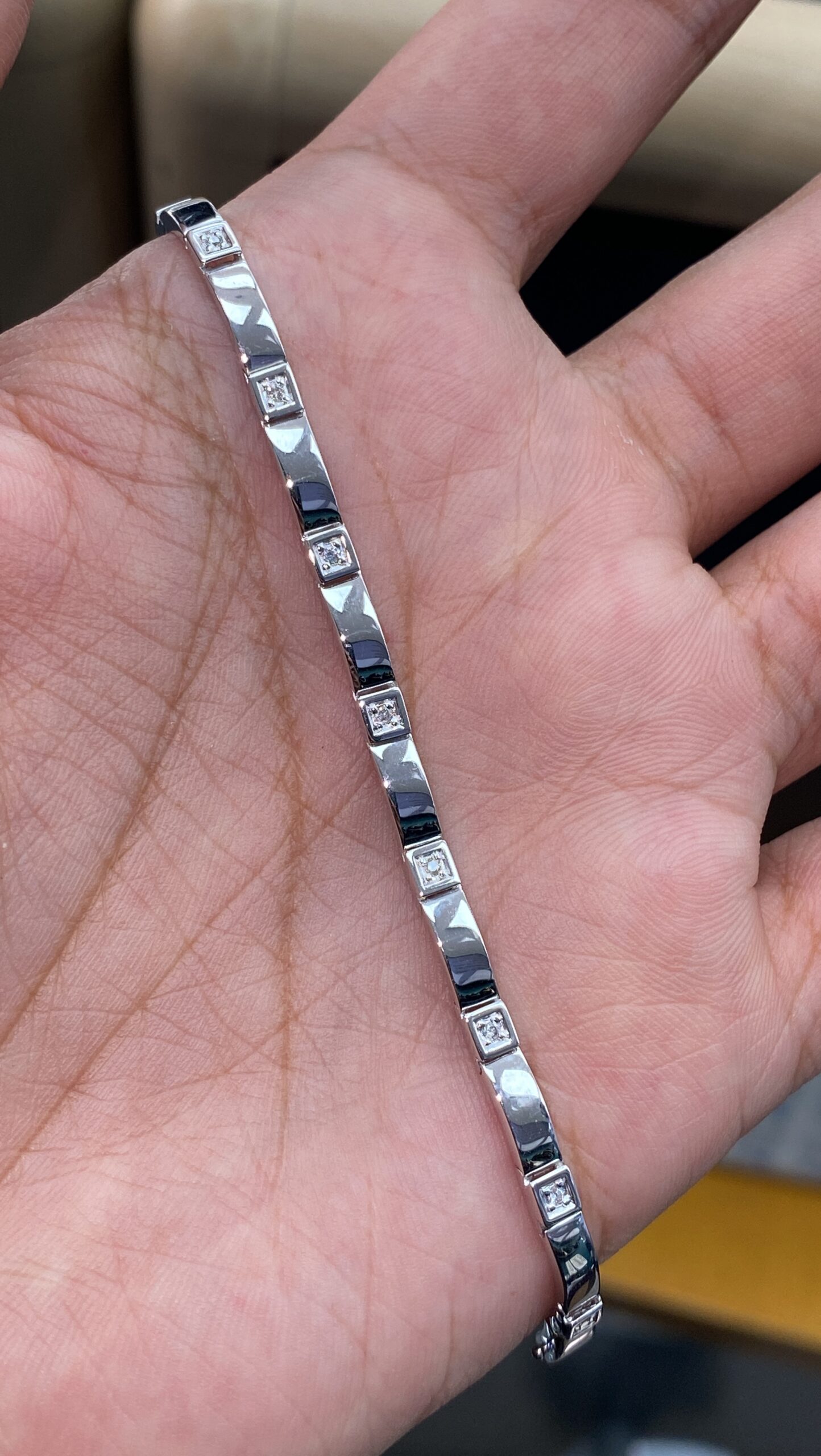 White-Gold-Diamond-Bracelet