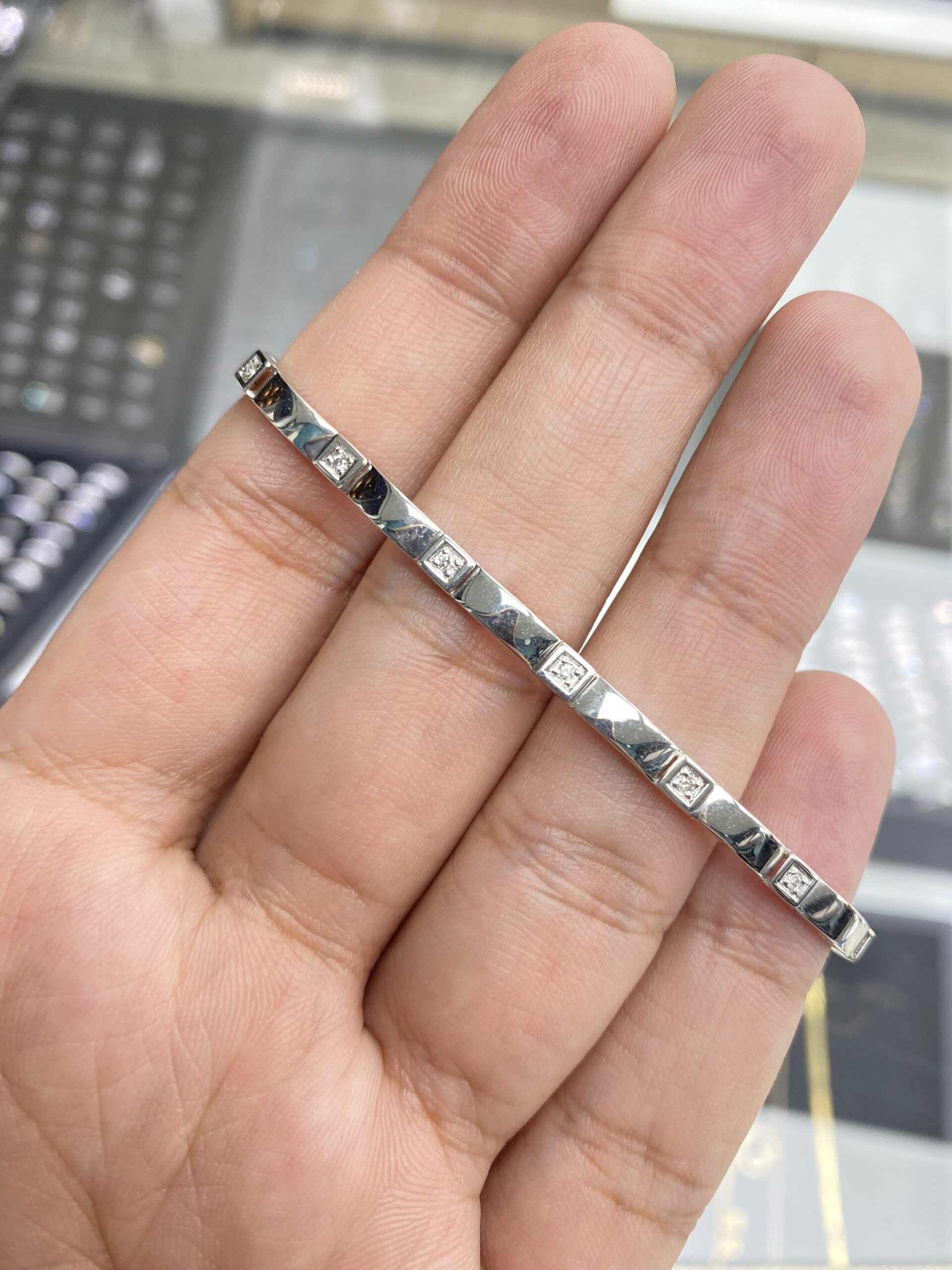 White Gold 0.15ct Natural Diamond Bracelet - Image 3