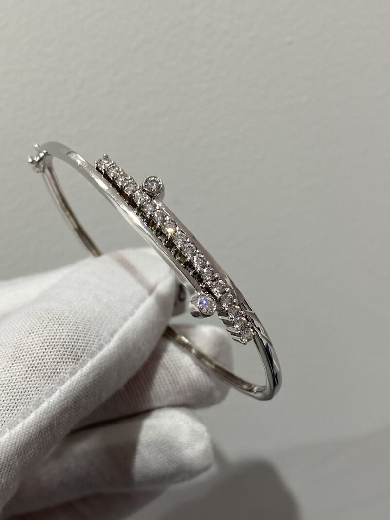 18K White Gold 0.84ct Diamond Bracelet Bangle