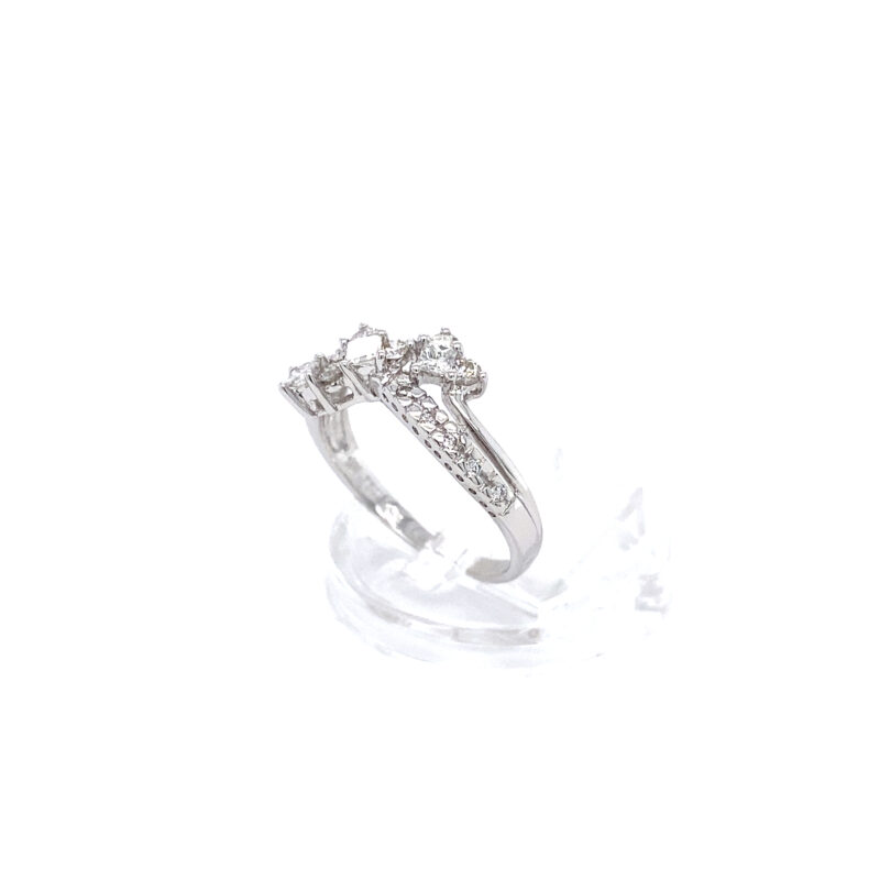 18K White Gold 0.57ct Natural Diamond Ring