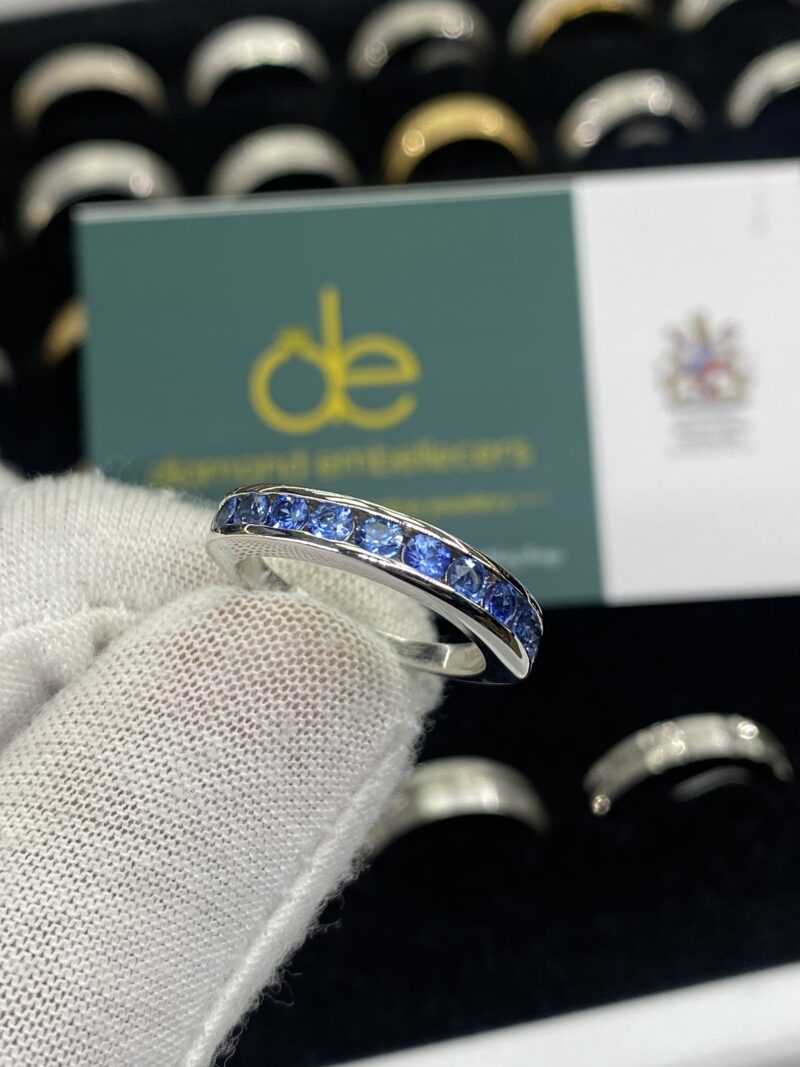 18K White Gold Natural Diamond Ring