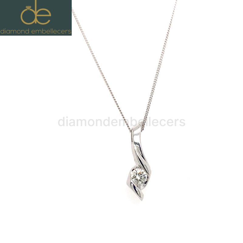 White-Gold-Solitaire-Diamond-Necklace-Pendant