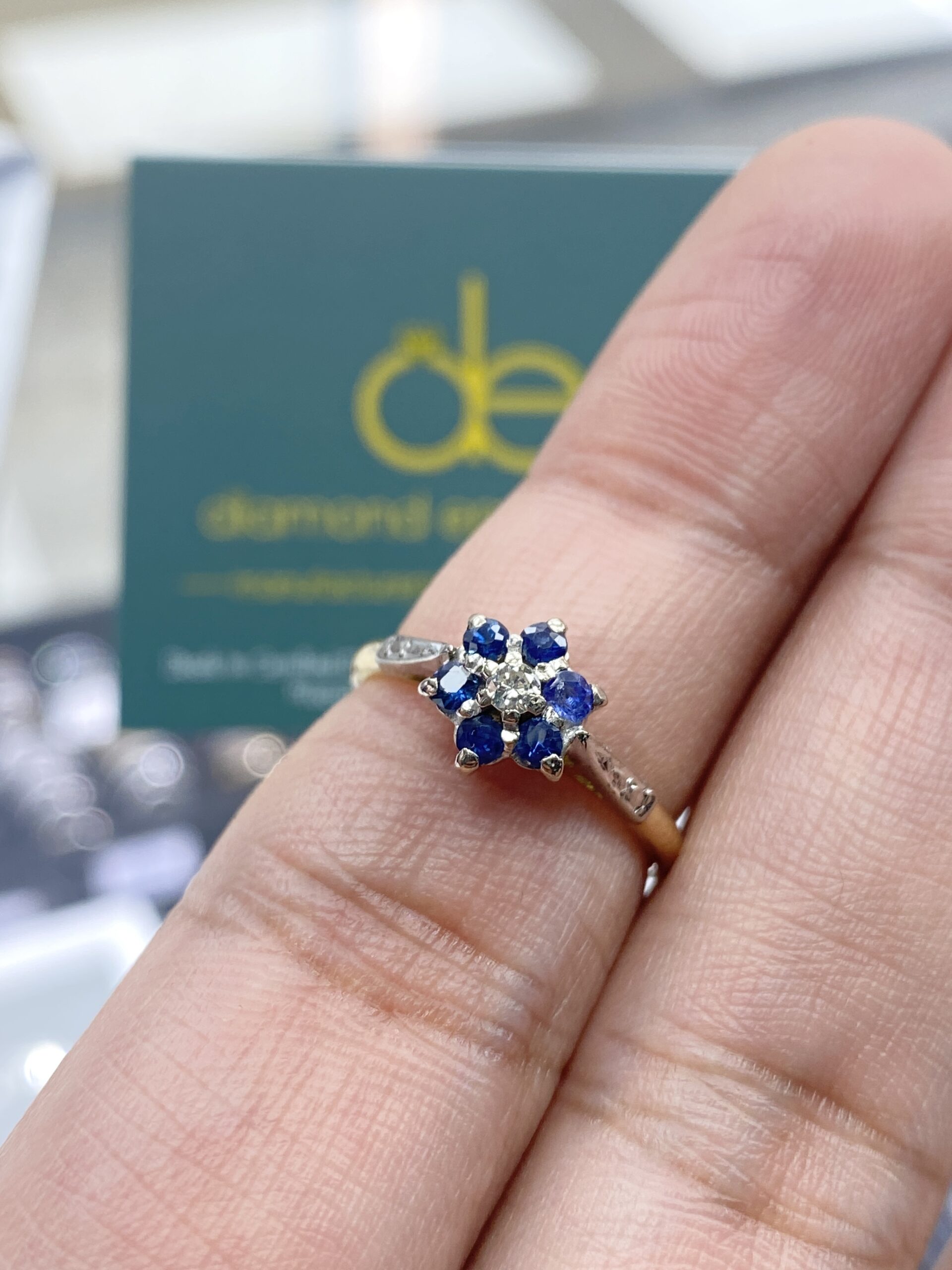 18K Yellow Gold Natural Diamond Ring - Image 5