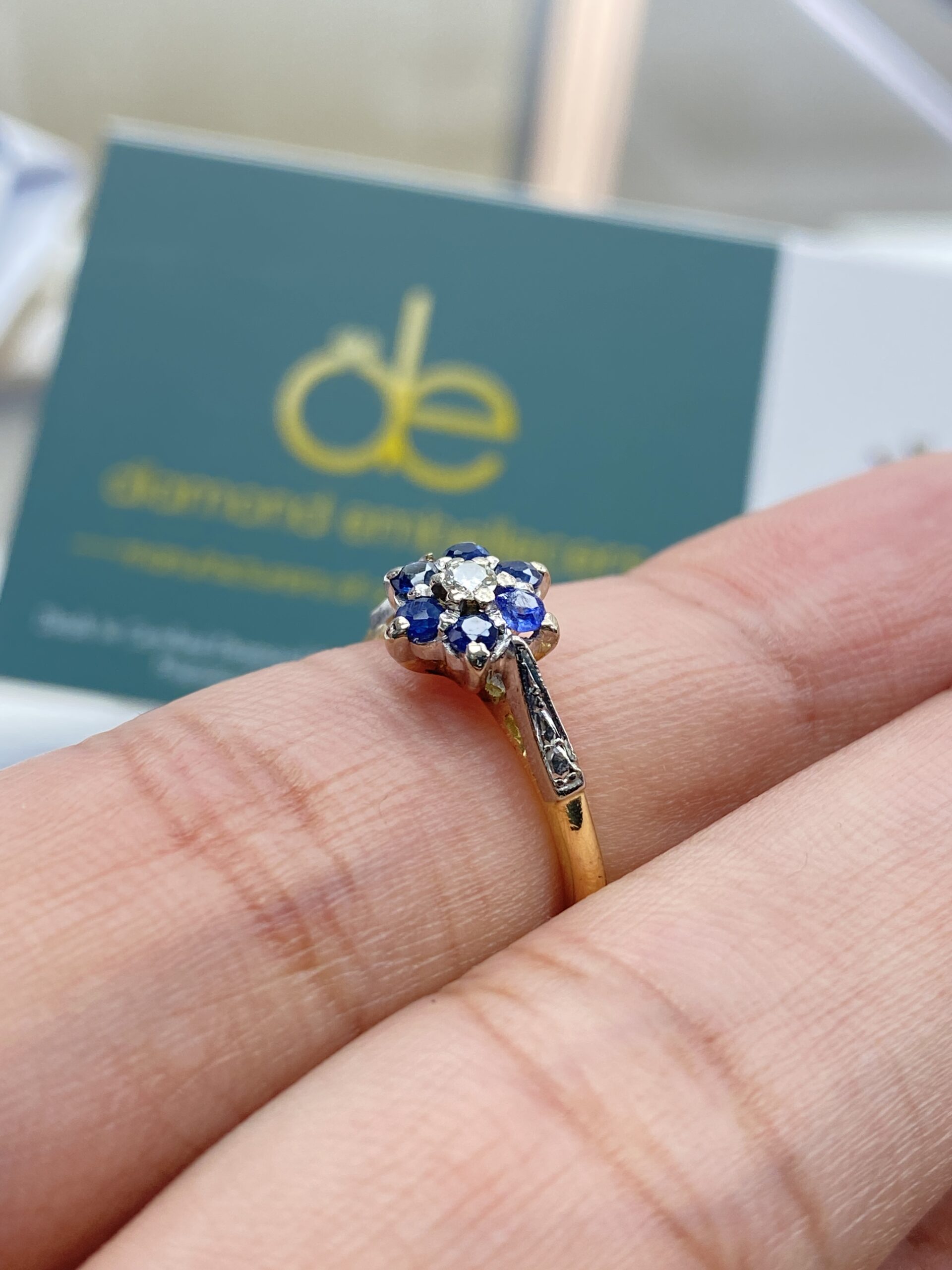 18K Yellow Gold Natural Diamond Ring - Image 6