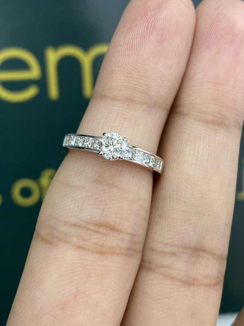 Platinum 1.01ct Natural Diamond Ring