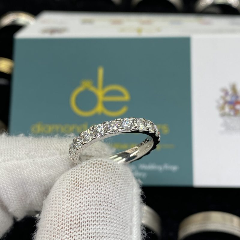 Platinum-Diamond-Ring