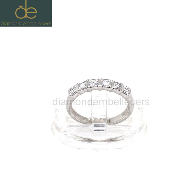 Platinum-Diamond-Ring