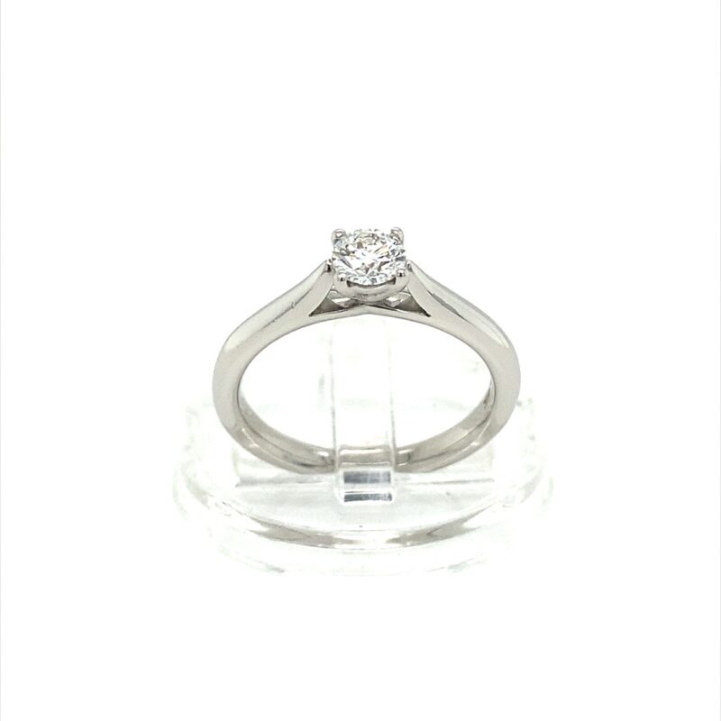 Platinum-Diamond-Ring