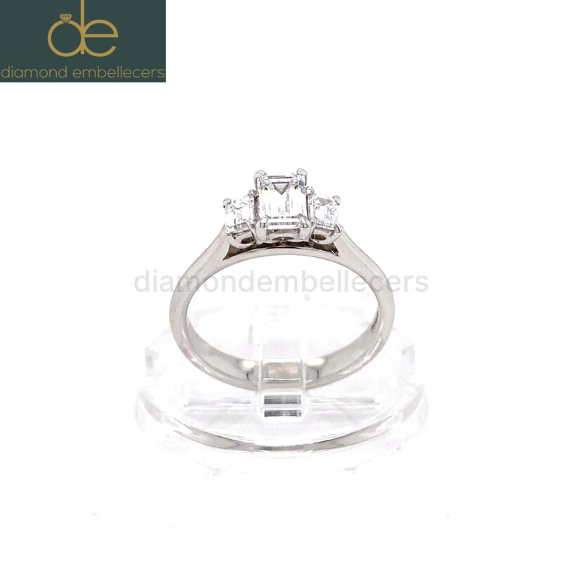 Platinum-Diamond-Ring