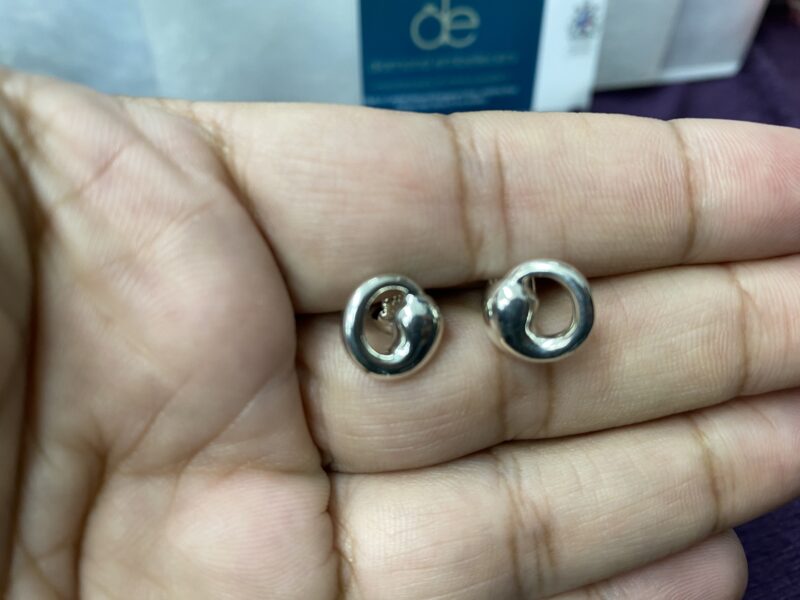 Silver-Diamond-Stud-Earrings