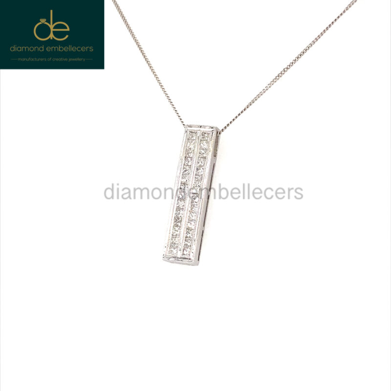 18K White Gold Natural Diamond Necklace