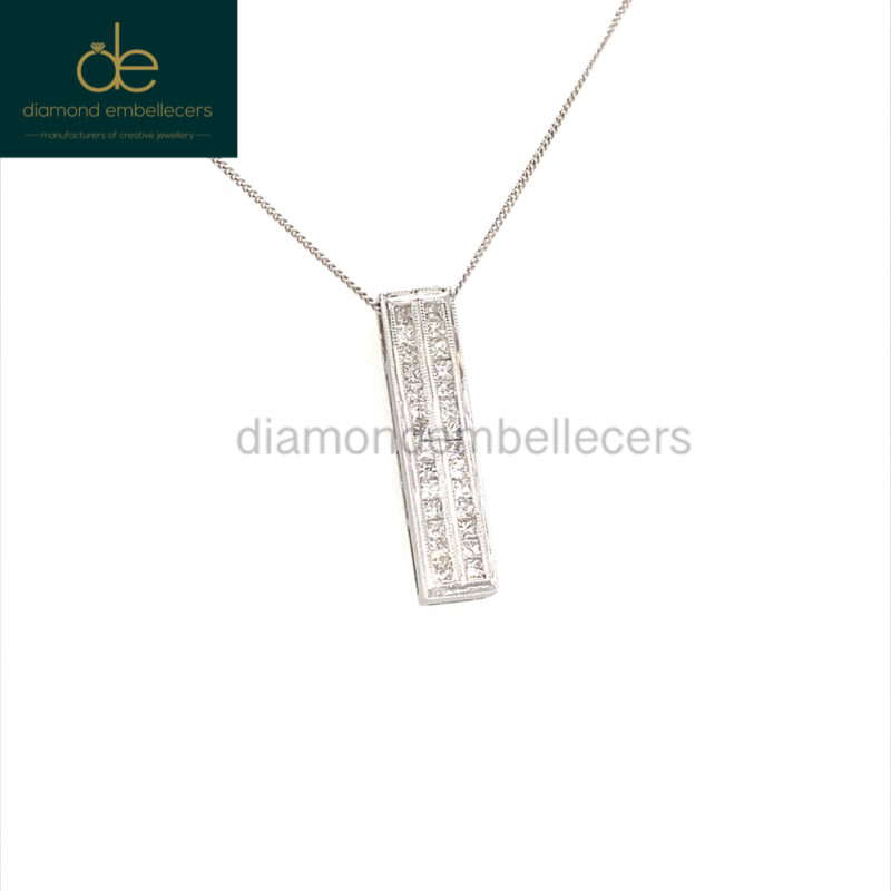 18K White Gold Natural Diamond Necklace