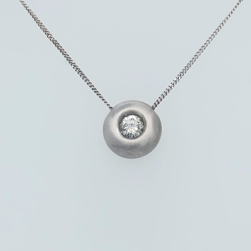 White-Gold-Diamond-Pendant