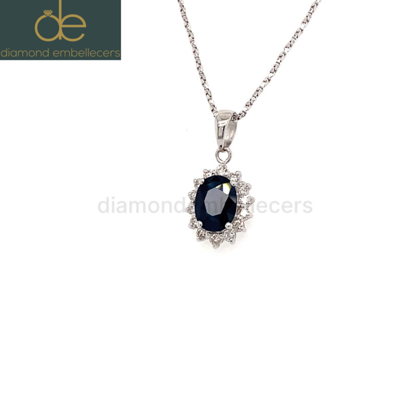 18K White Gold Natural Diamond Pendant