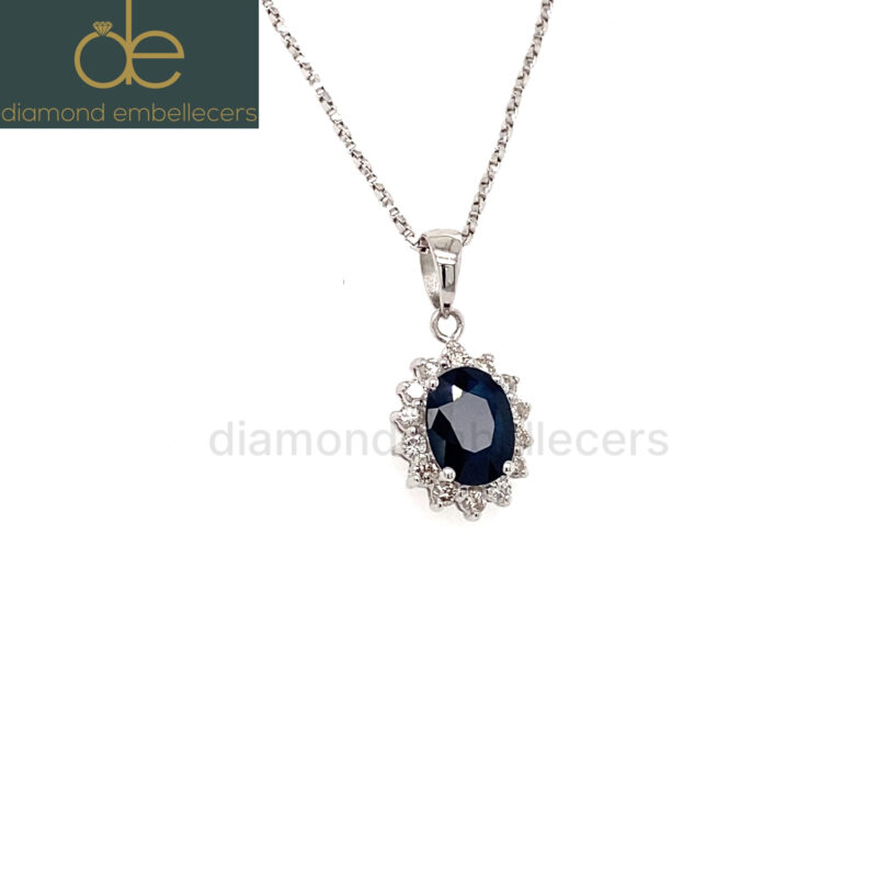 18K White Gold Natural Diamond Pendant