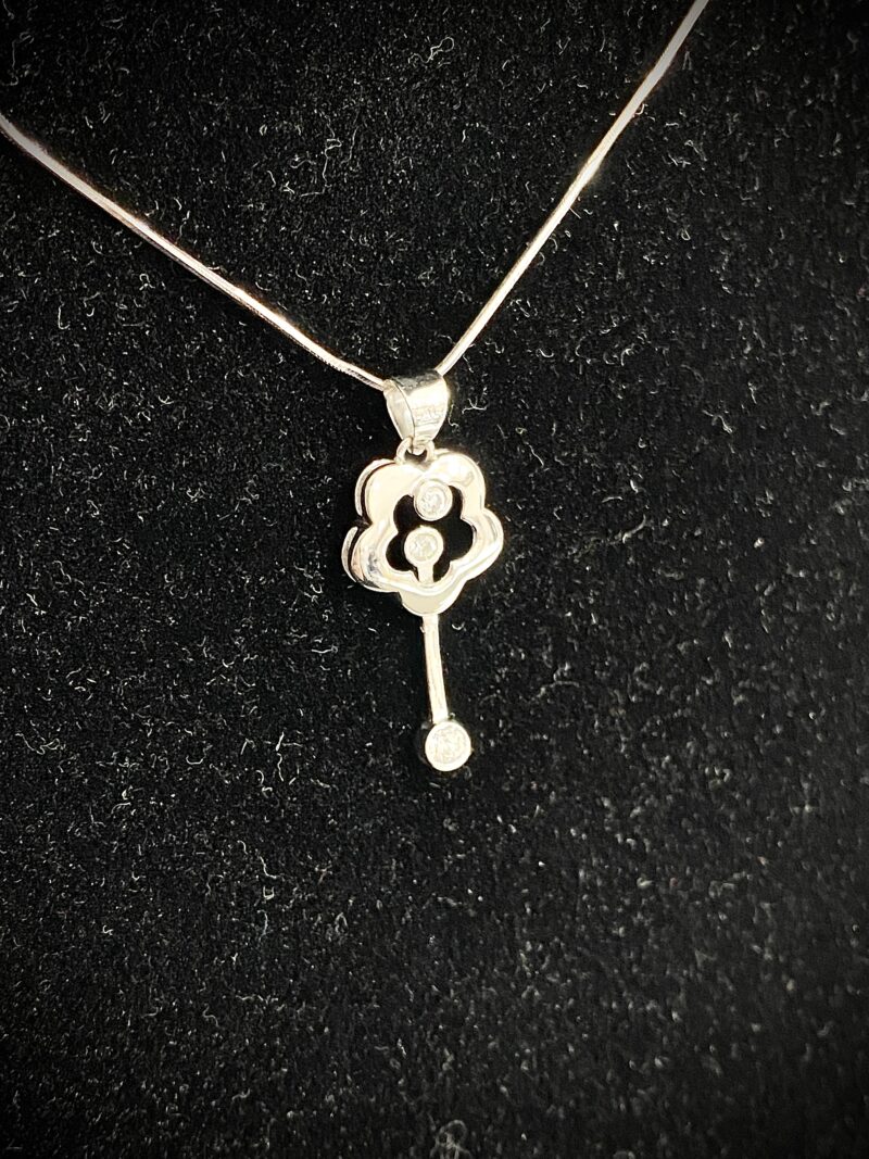 White-Gold-Diamond-Pendant