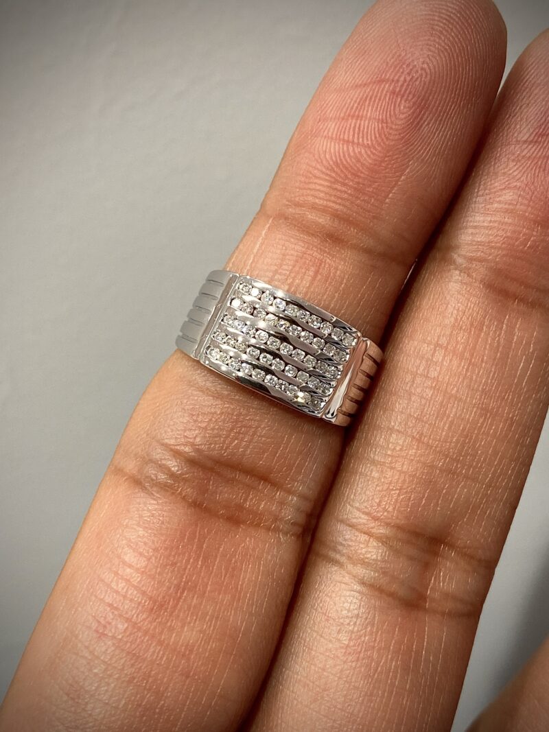 White Gold Natural Diamond Ring