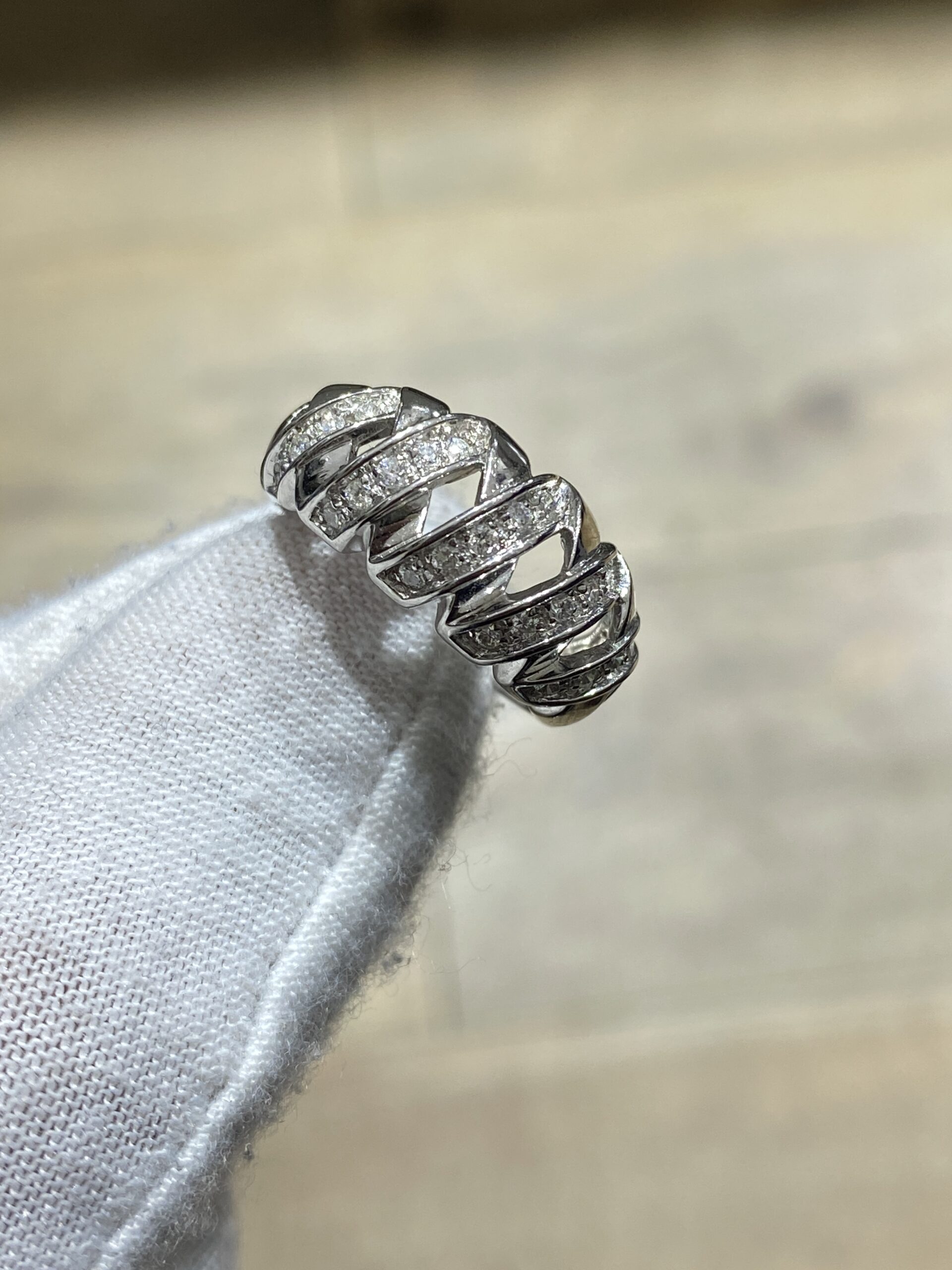 White-Gold-Diamond-Ring