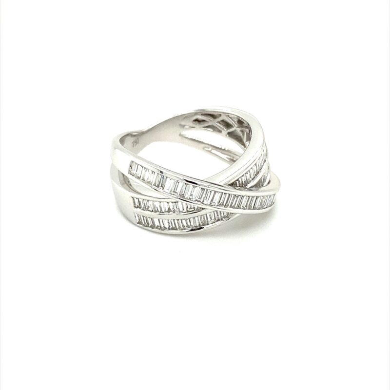 18K White Gold Natural Diamond Ring