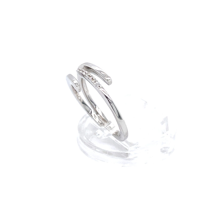 18K White Gold Natural Diamond Ring