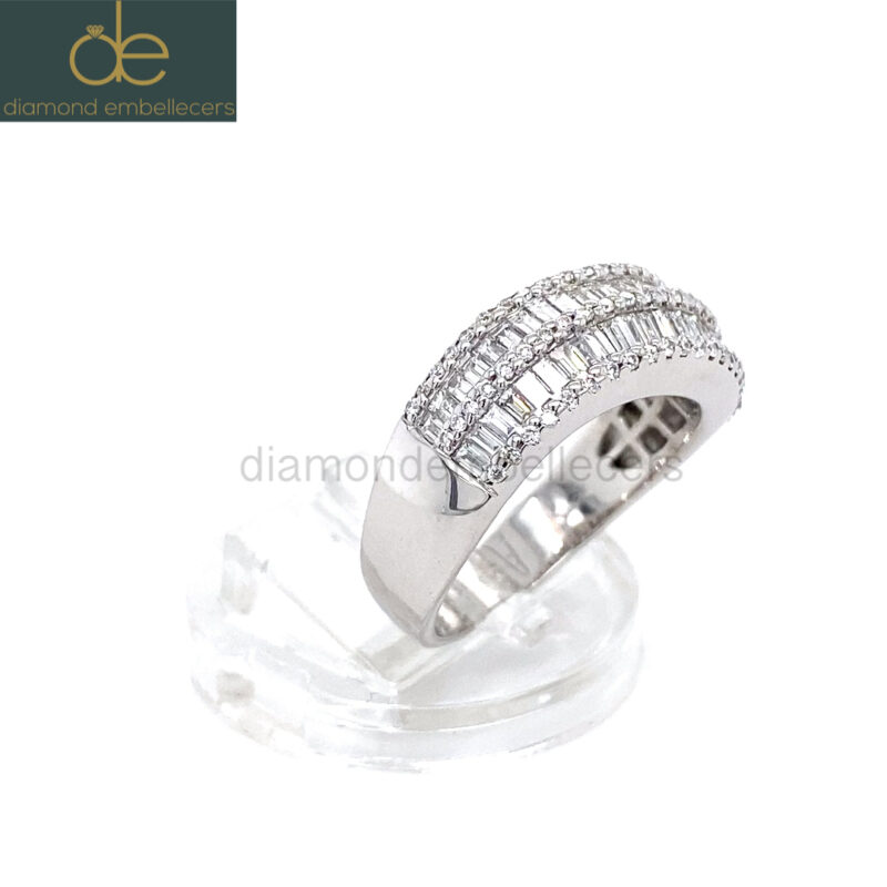 18K White Gold Natural Diamond Ring