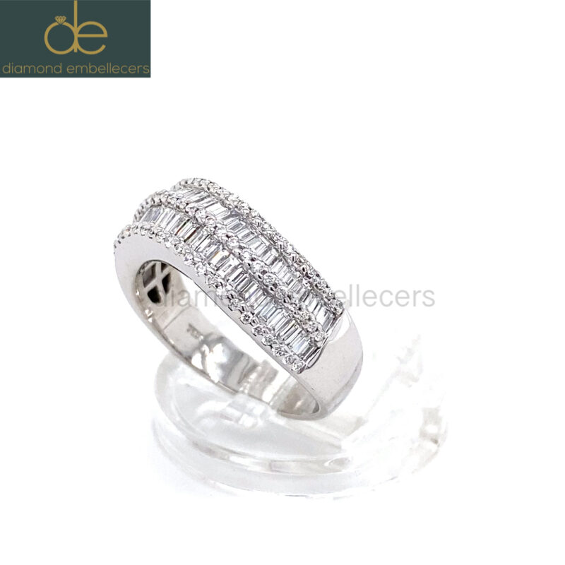 18K White Gold Natural Diamond Ring