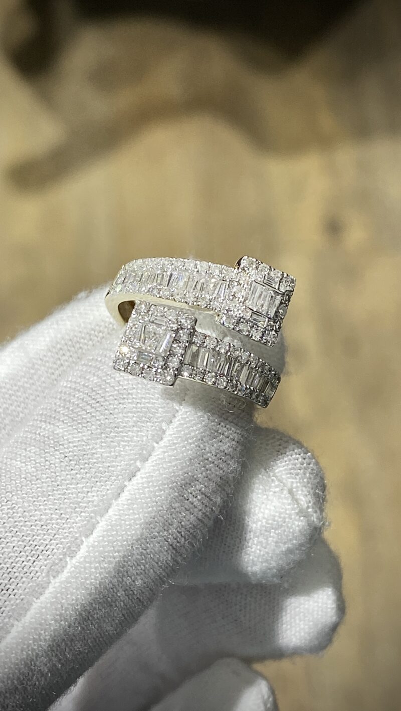 White-Yellow-Gold-Diamond-Ring