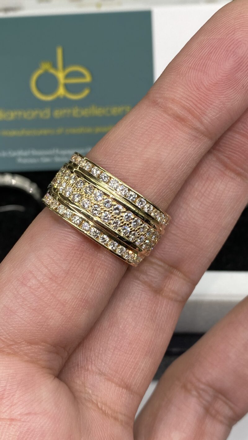 18K Yellow Gold Natural Diamond Ring