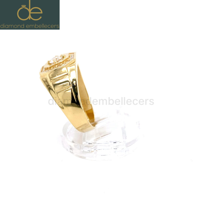 18K Yellow Gold Natural Diamond Ring