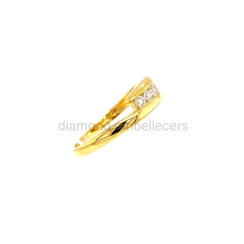 18K Yellow Gold Natural Diamond Ring