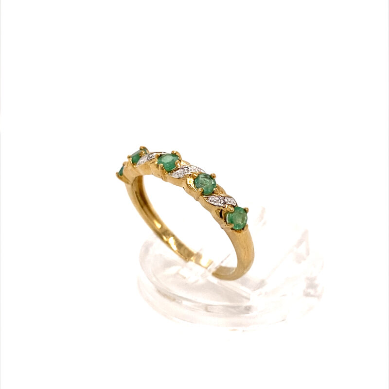 Yellow Gold Natural Diamond Ring