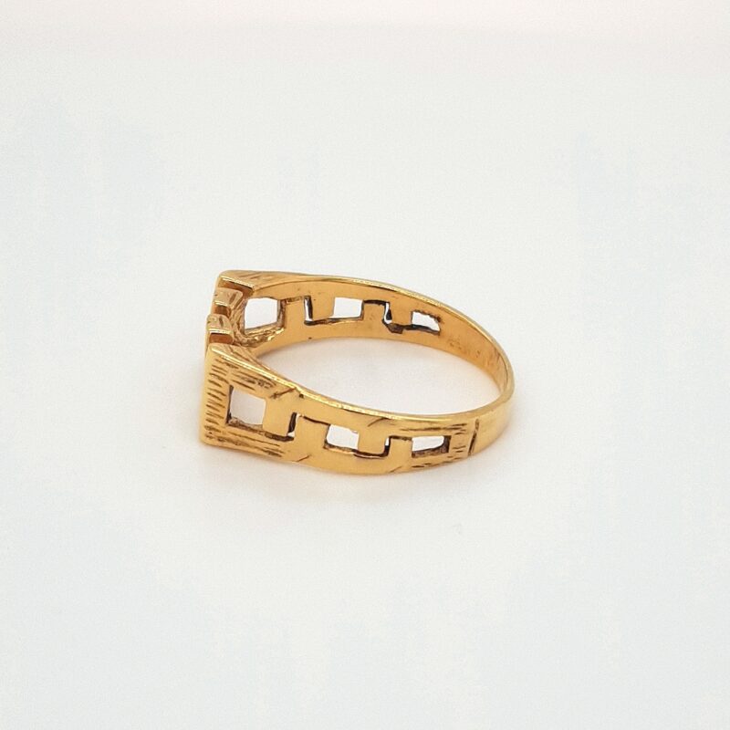 Yellow Gold Natural Diamond Ring